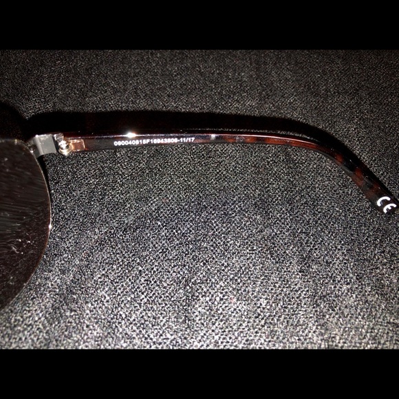 Sunglasses - Picture 3 of 4